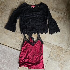 Lace bundle, size small